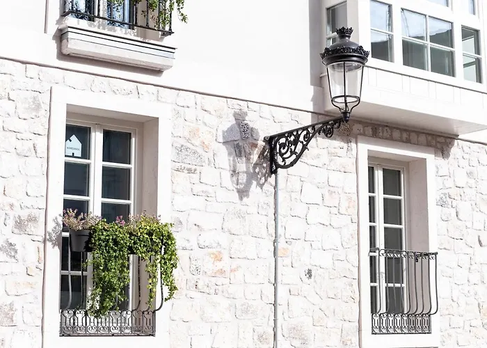 Homesangil アパート Burgo